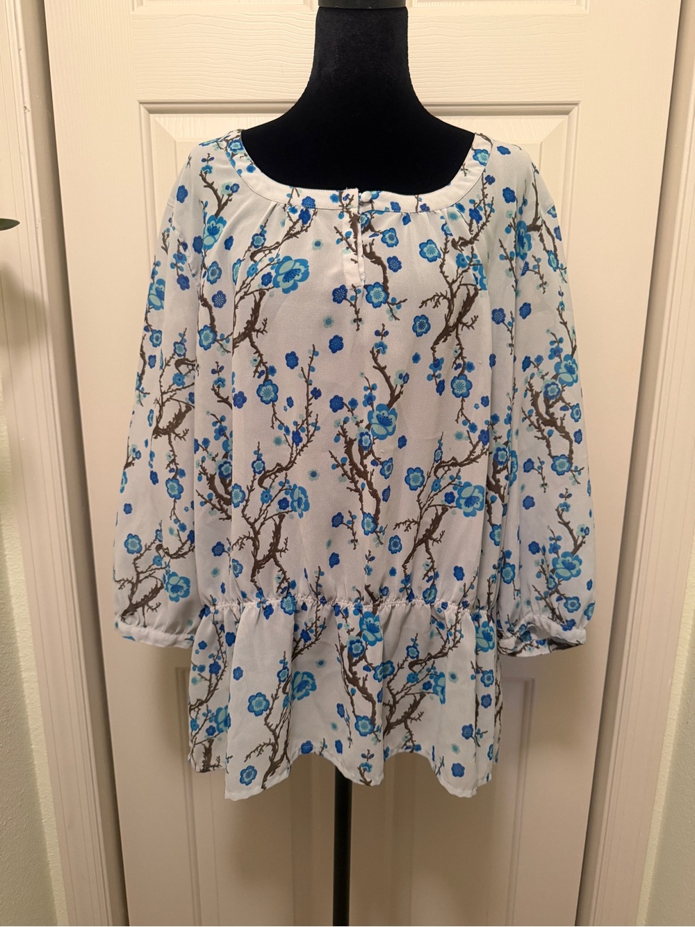 Preswick & Moore Blue Floral Peasant Tunic